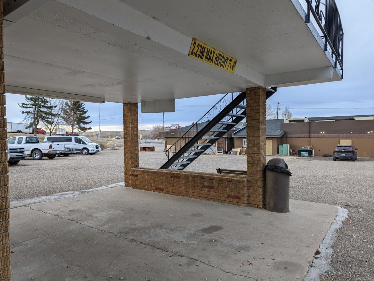 Riverside Motel Medicine Hat Exterior foto